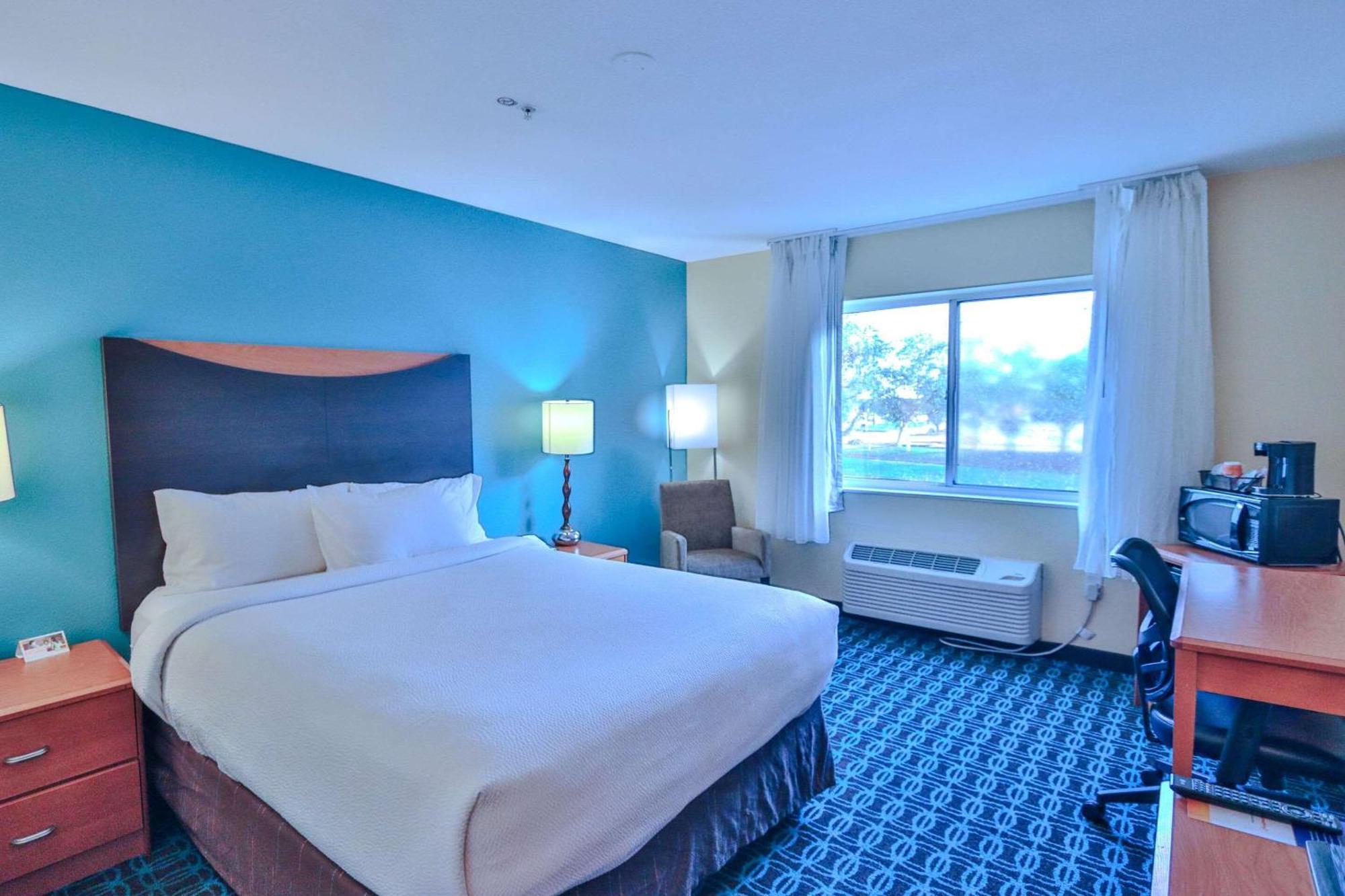 Comfort Inn & Suites Westfield Zewnętrze zdjęcie