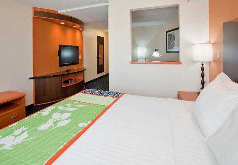 Comfort Inn & Suites Westfield Zewnętrze zdjęcie